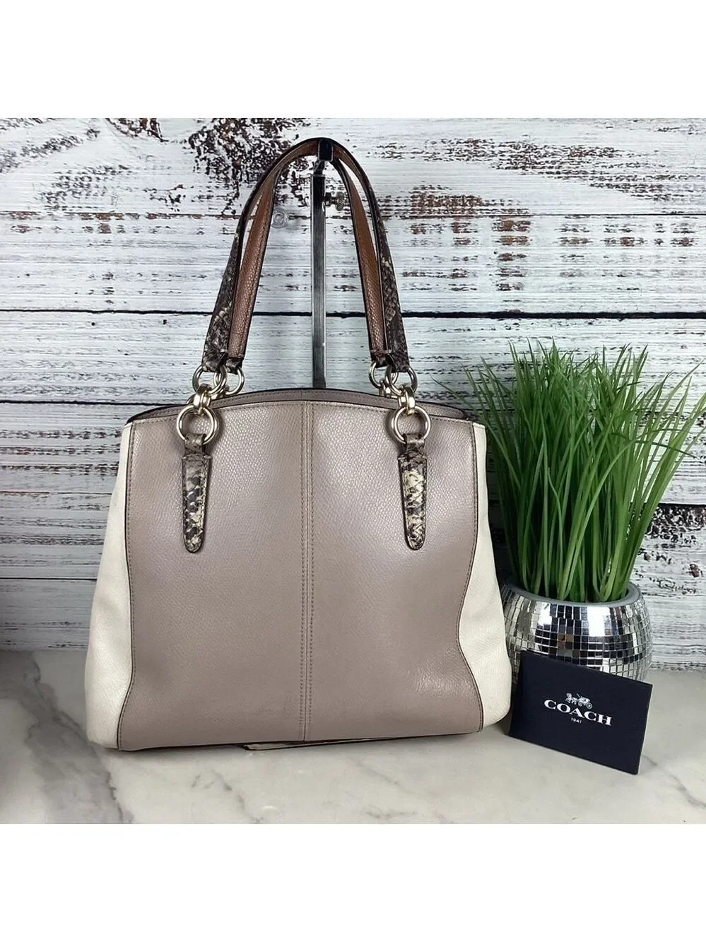 Coach Minetta‎ toupe bag White exotic leather hand shoulder purse